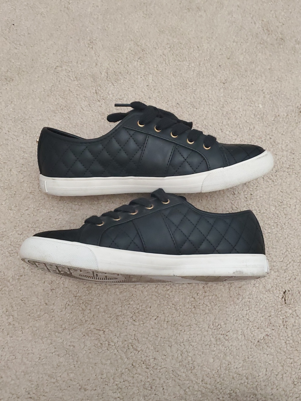 Guess Sneakers Size 8 1/2M - Picture 8 of 12